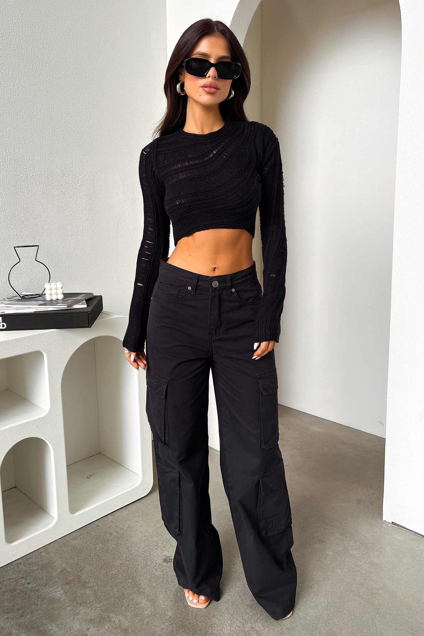 29638-alyssa-cargo-pants-black-1.webp