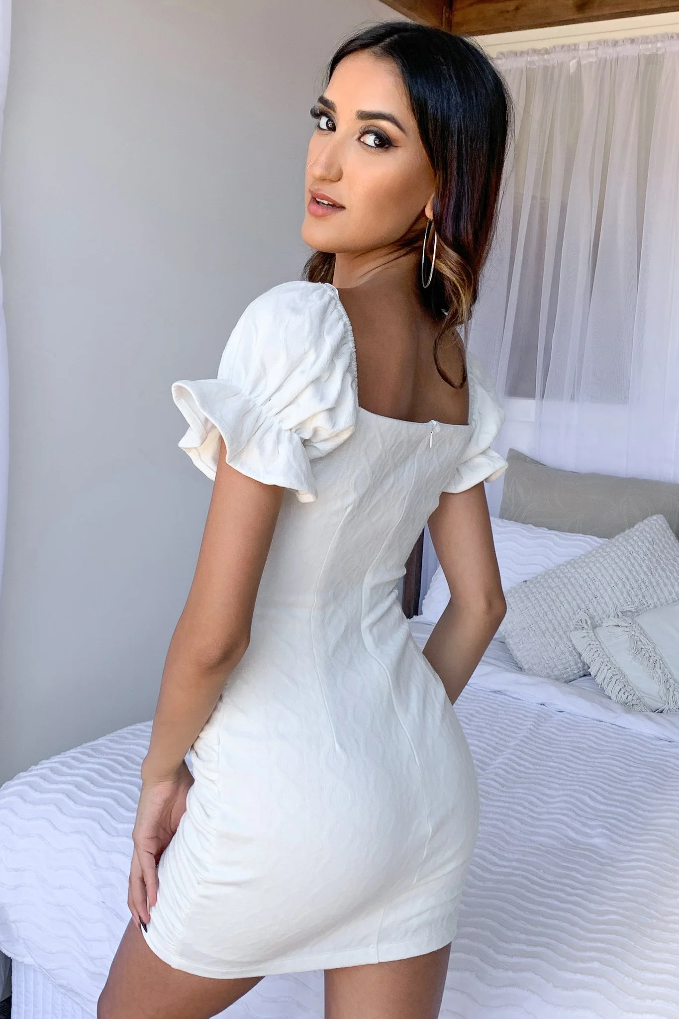 29931-quinn-dress-white-1.webp