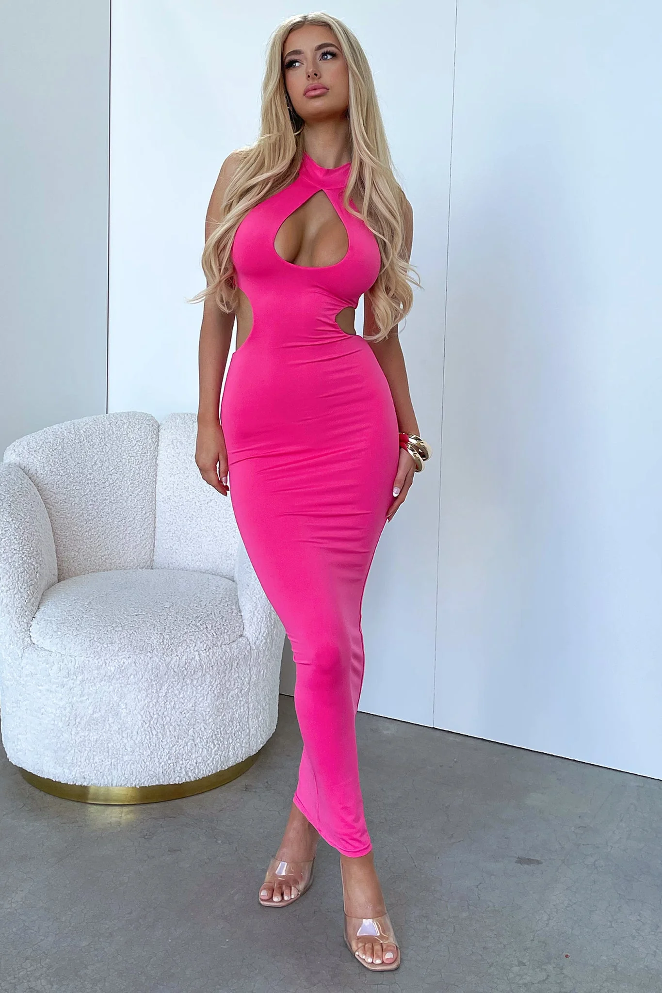 30710-gianna-maxi-dress-hot-pink-1.webp