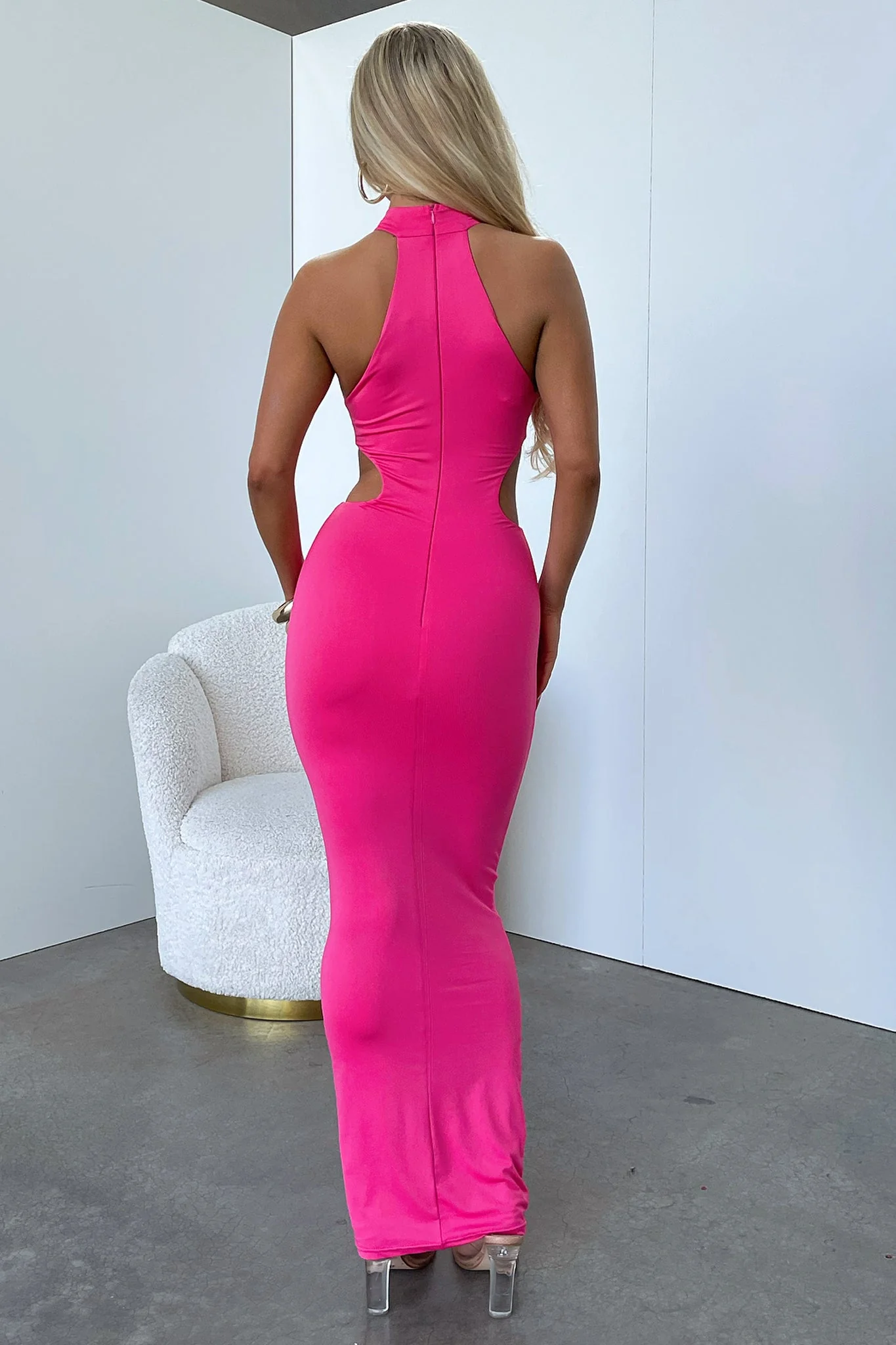 30710-gianna-maxi-dress-hot-pink-1.webp