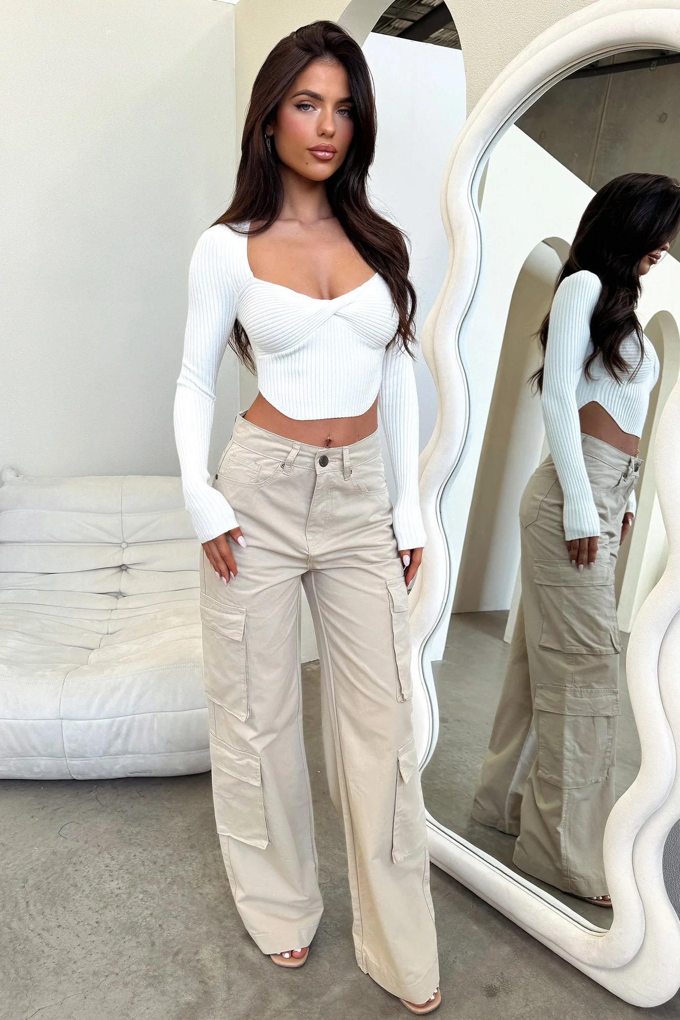 30801-alyssa-cargo-pants-beige-1.webp