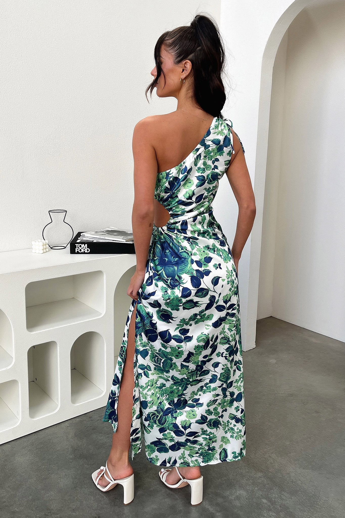 31007-erika-maxi-dress-green-floral-1.jpg