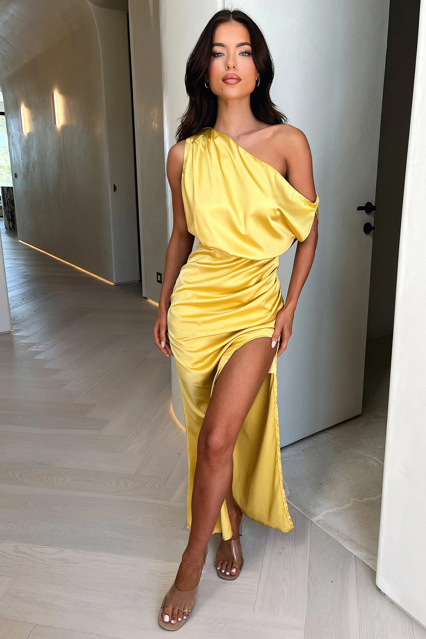 31258-gera-midi-dress-yellow-1.webp