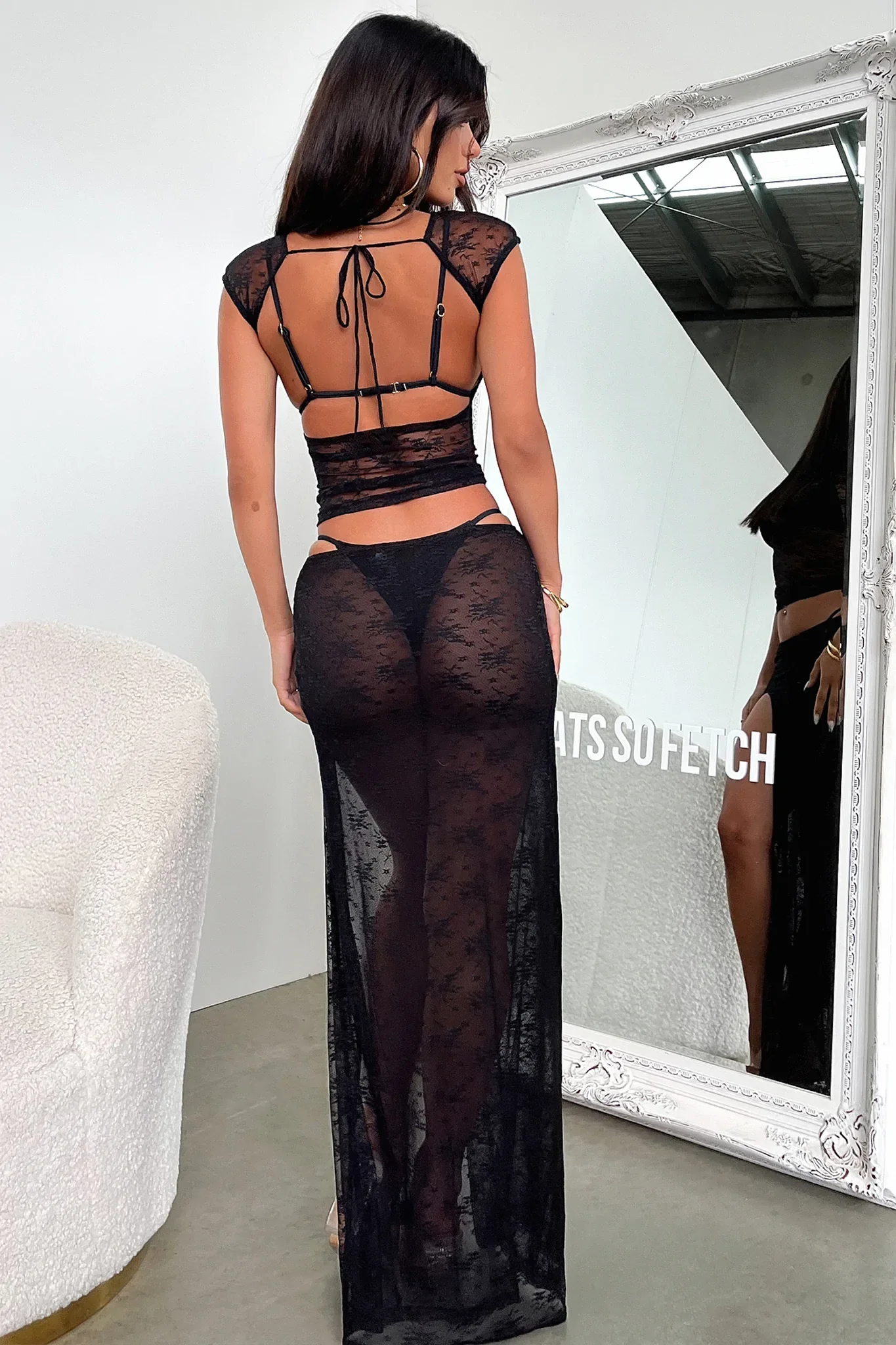 31279-lioness-uno-maxi-skirt-licorice-1.webp