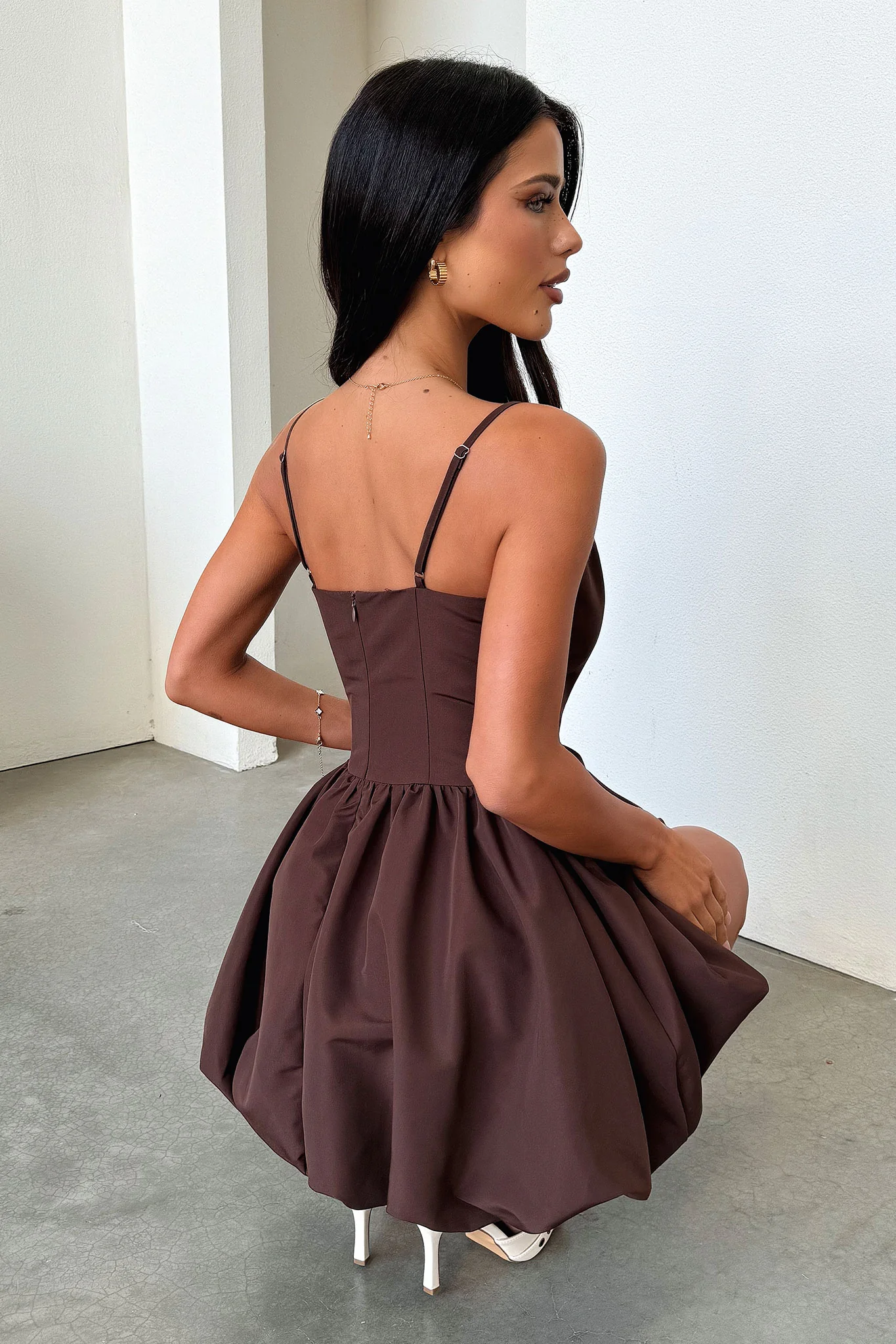 31342-albin-dress-brown-1.webp