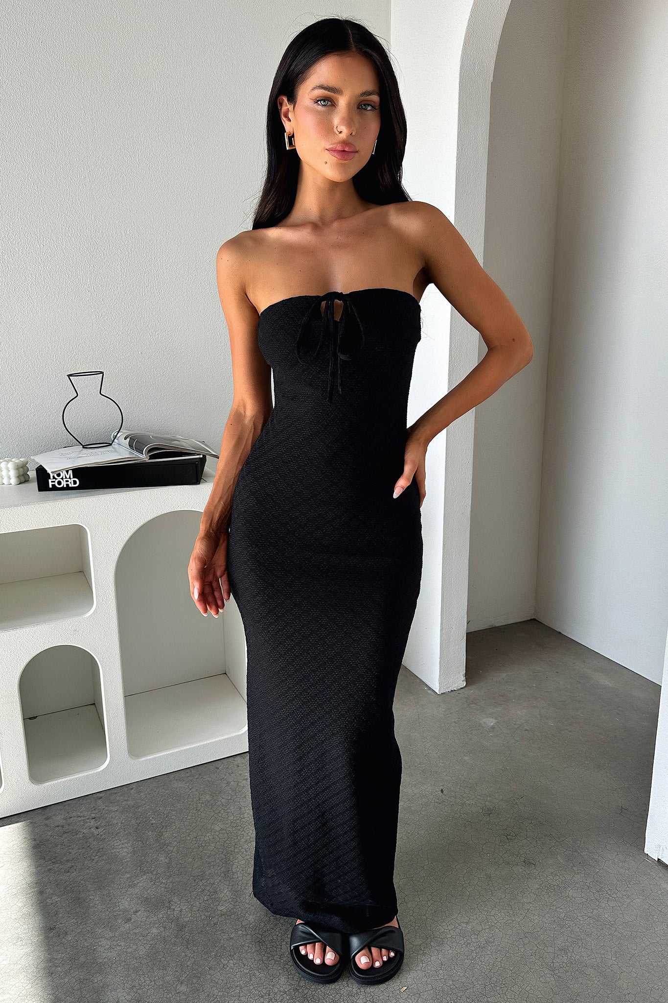 31522-tanvi-dress-black-1.jpg