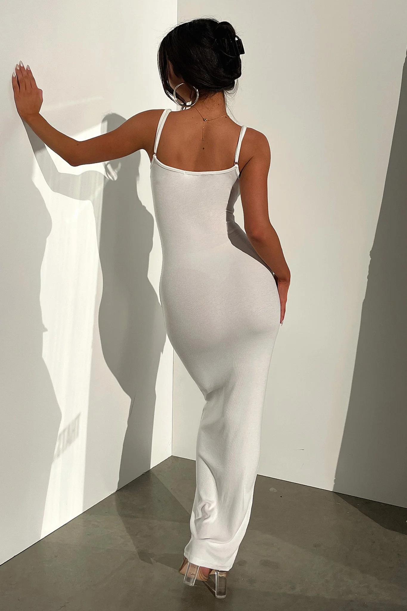 32632-sevani-maxi-dress-white-1.webp