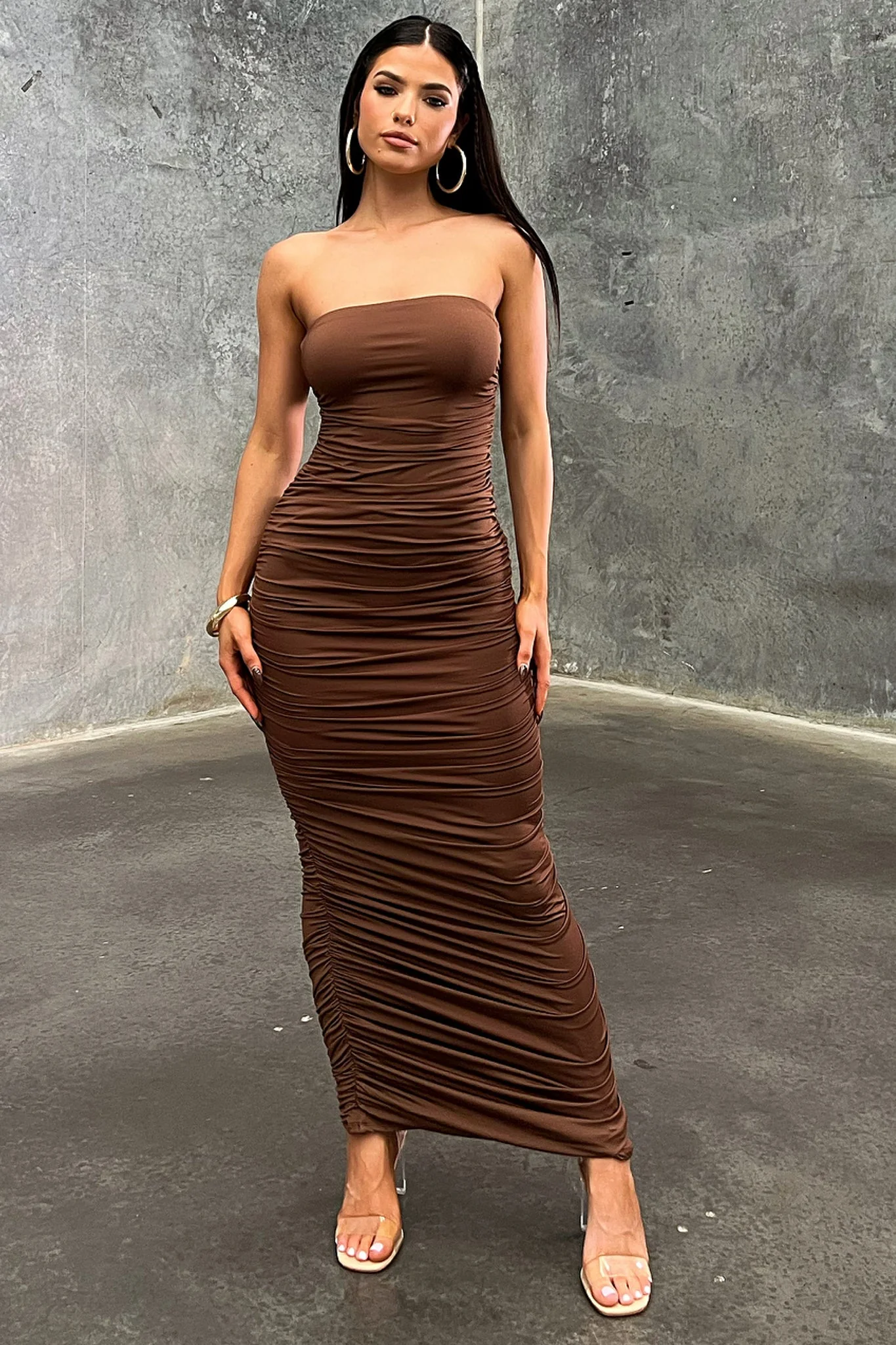 33140-tonic-maxi-dress-brown-1.webp