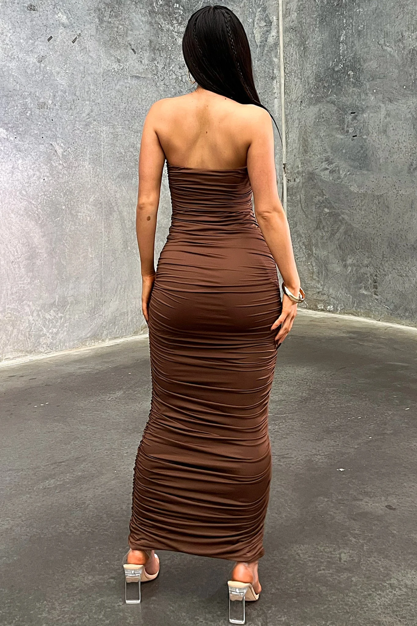 33140-tonic-maxi-dress-brown-1.webp