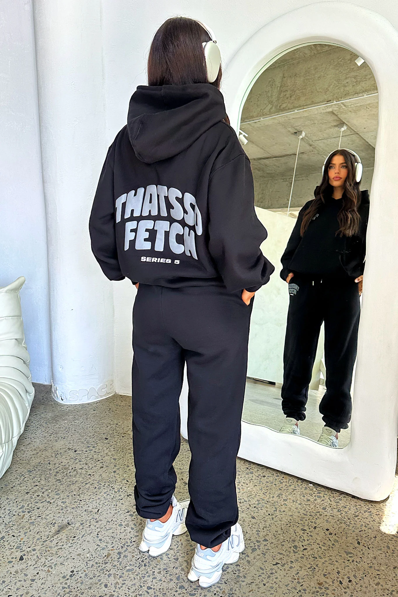 Series 5 Hoodie & Sweatpant Set - Black