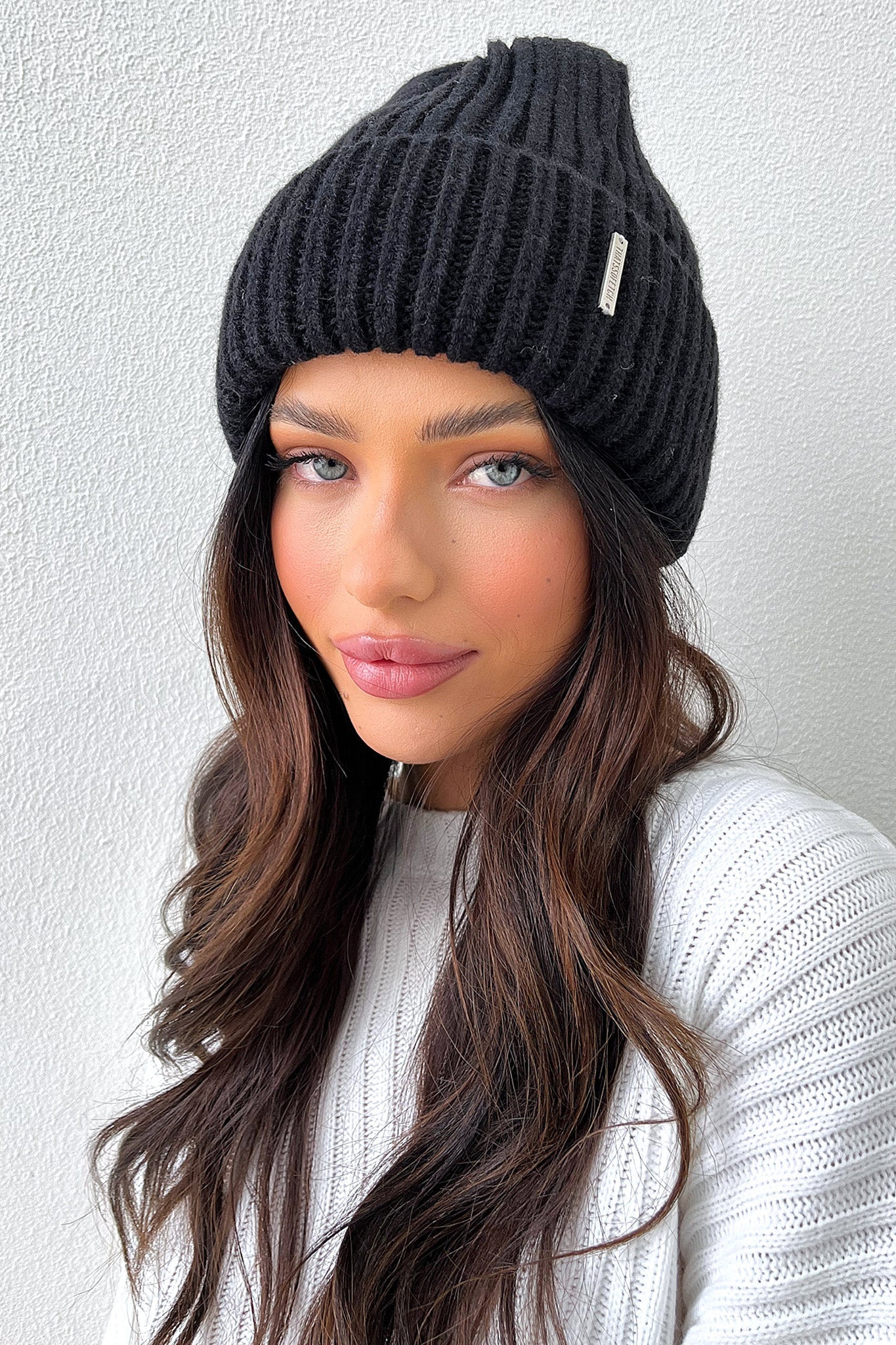 3615-luna-beanie-black-1.jpg