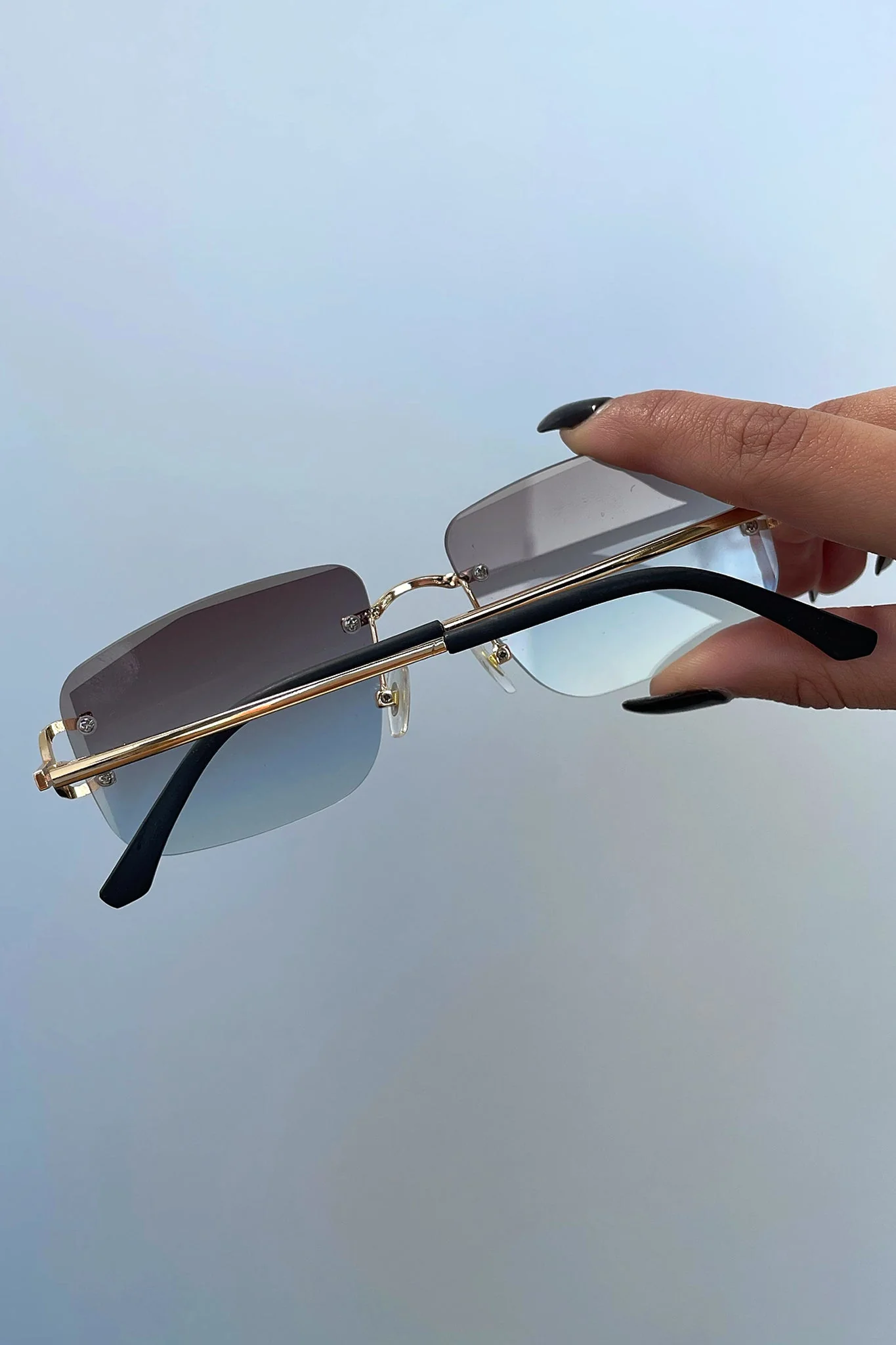 463-essex-sunglasses-brown-blue-gradient-1.webp