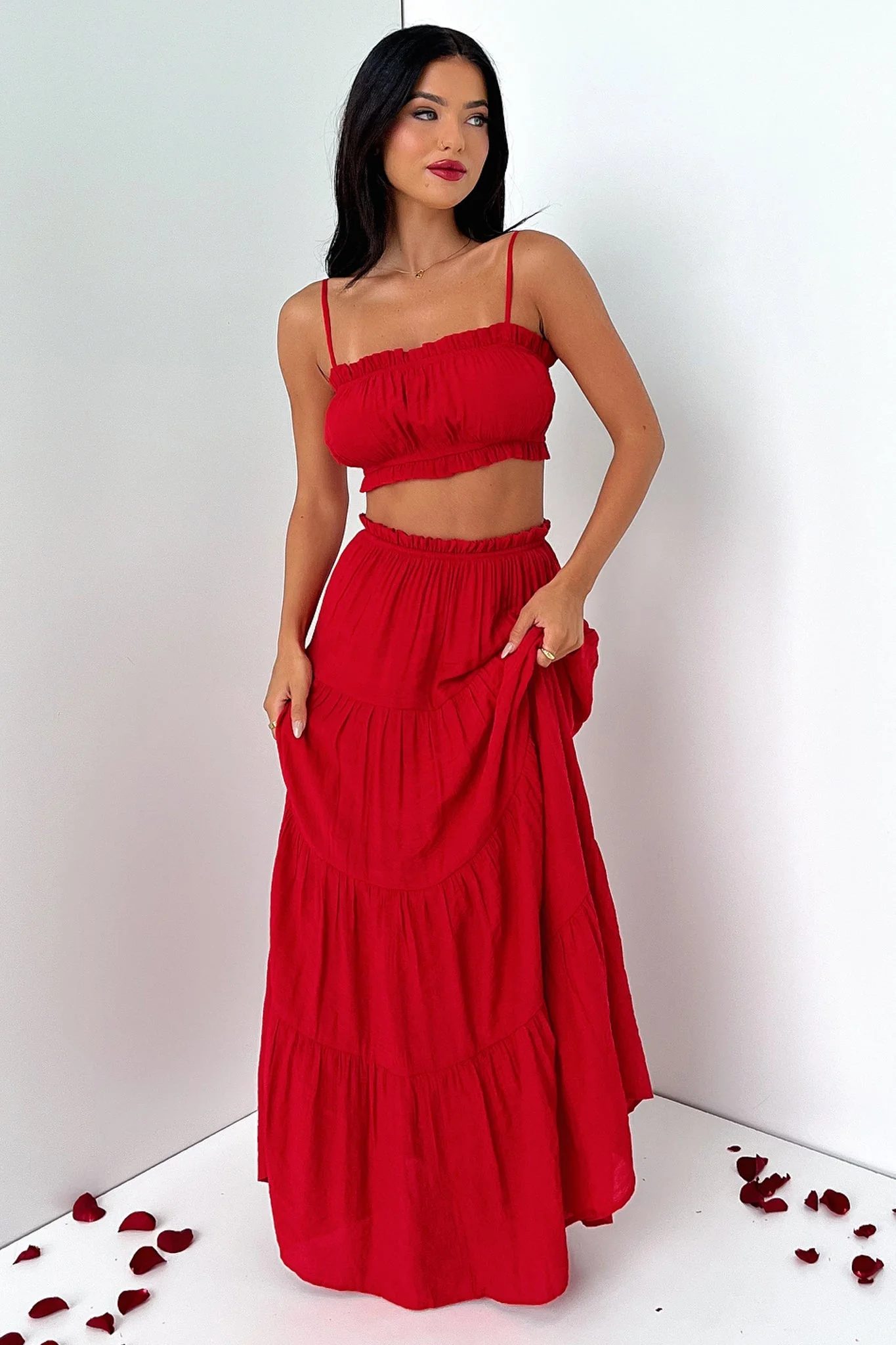 4764-selina-crop-red-1.webp