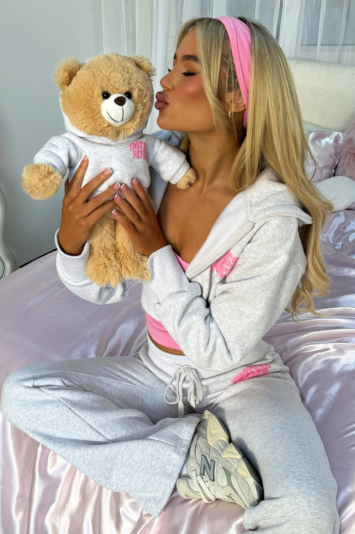 4843-series-5-bear-grey-1.webp