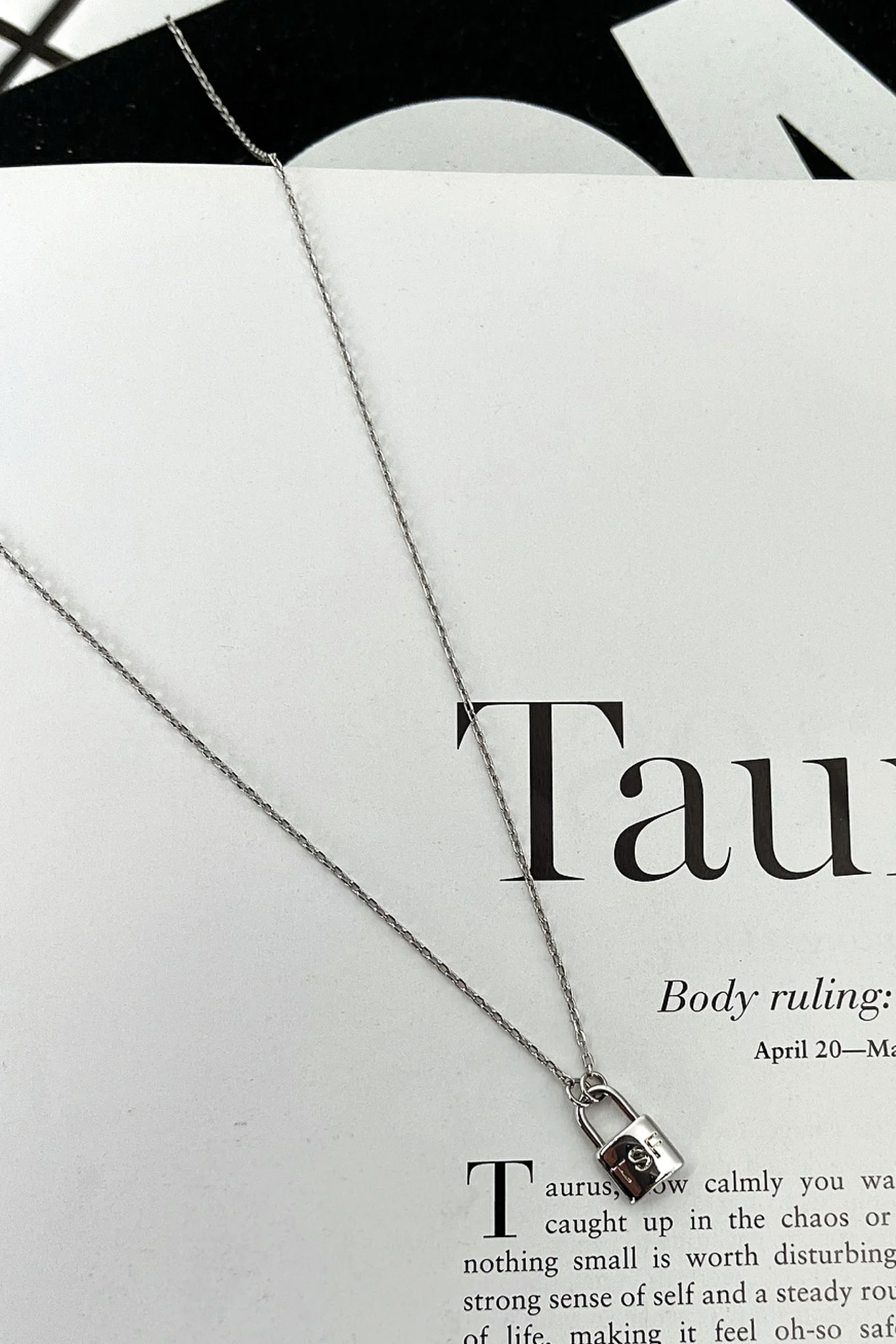 5245-tsf-lock-necklace-18k-white-gold-plated-1.webp