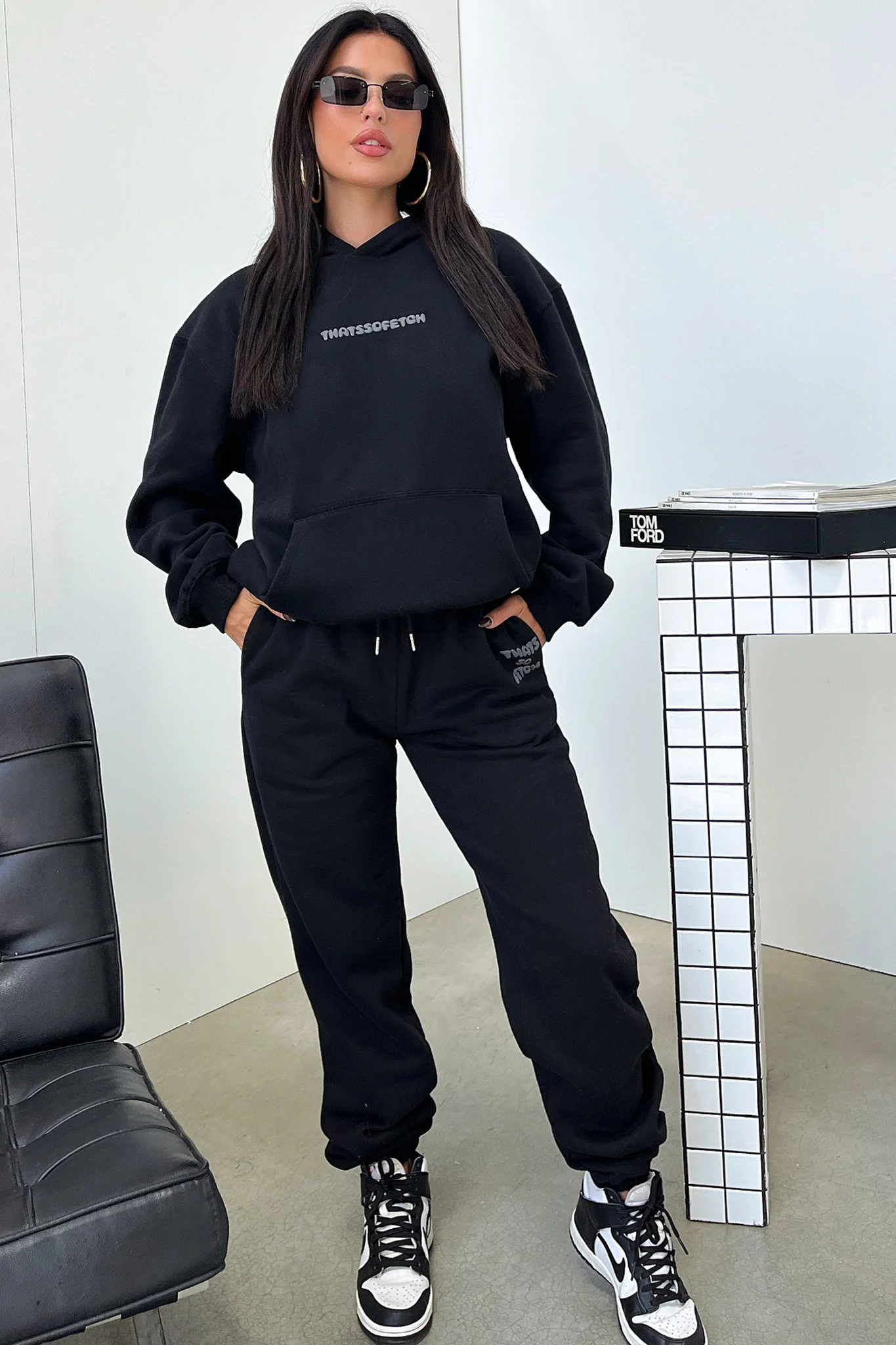 5937-series-3-hoodie-black-1.webp