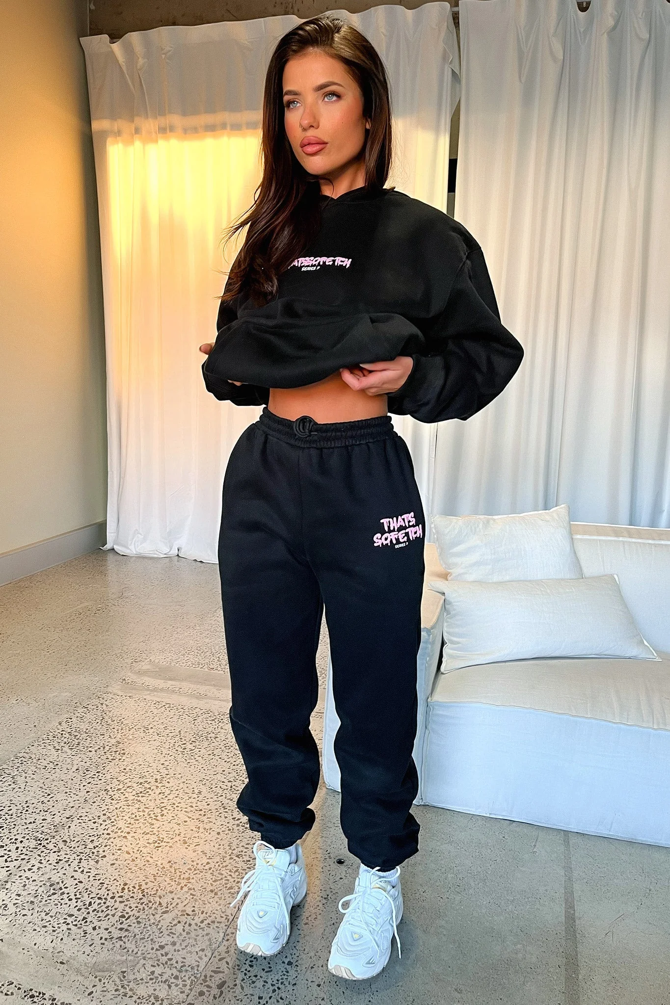 6973-series-7-sweatpants-black-pink-1.jpg