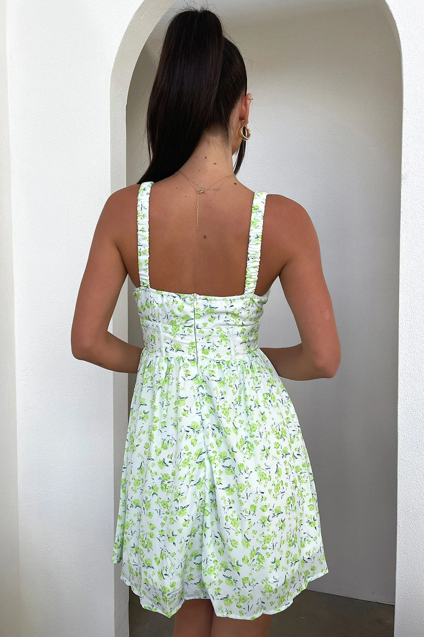 7256-meznin-dress-green-floral-1.webp