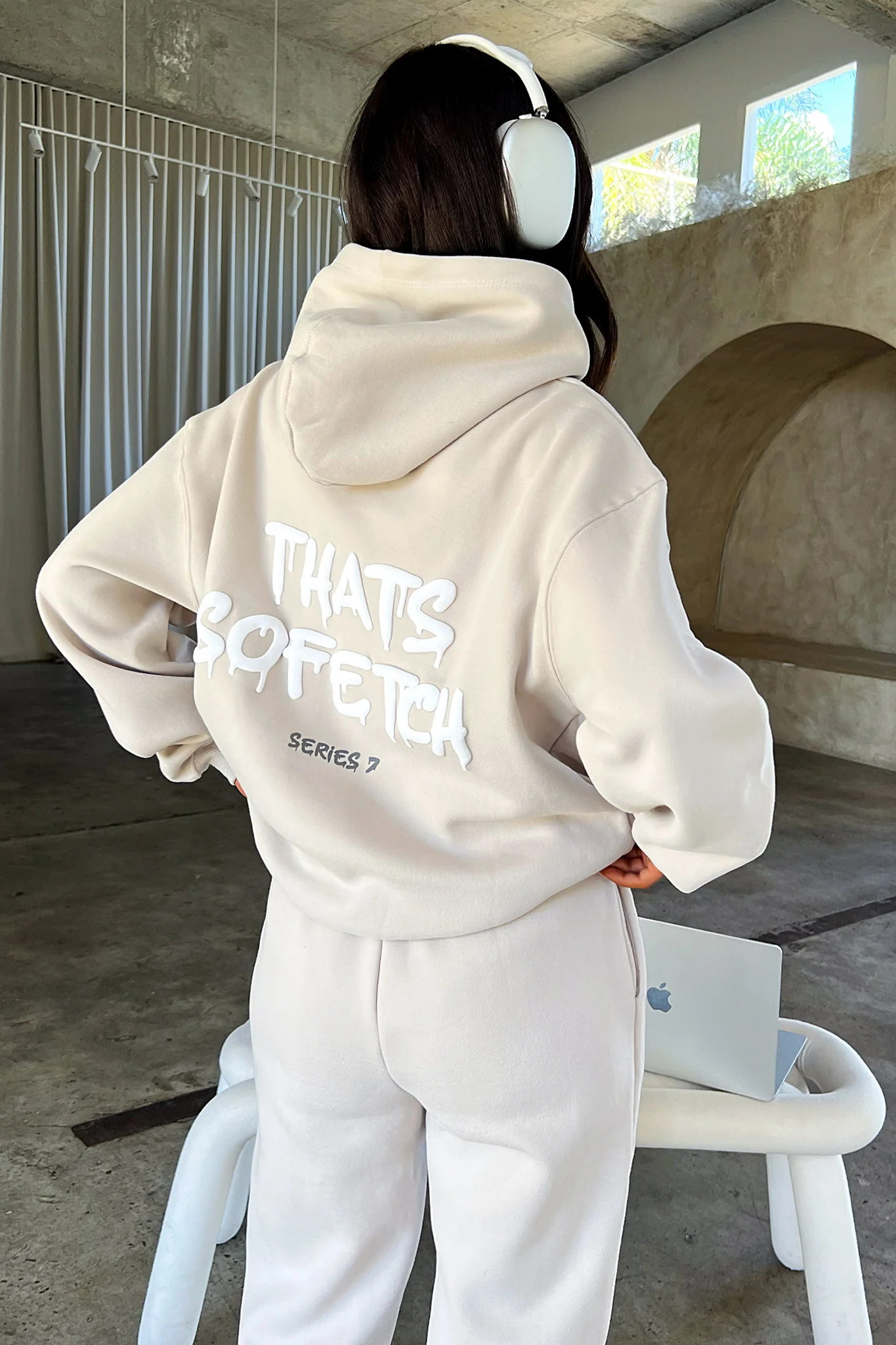 7451-series-7-hoodie-bone-1.webp