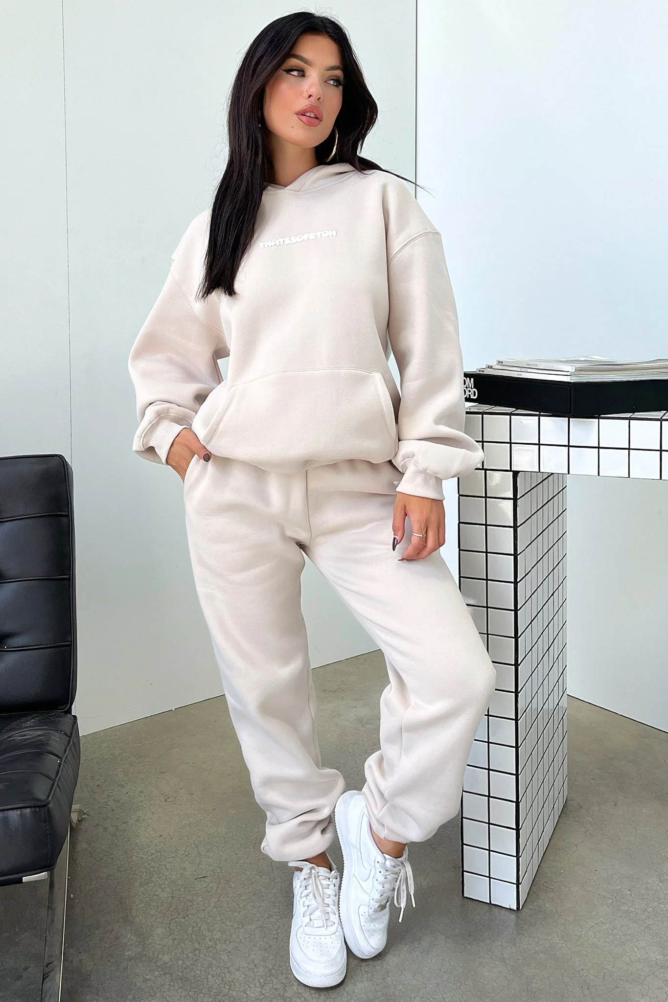 7578-series-3-sweatpants-bone-1.webp