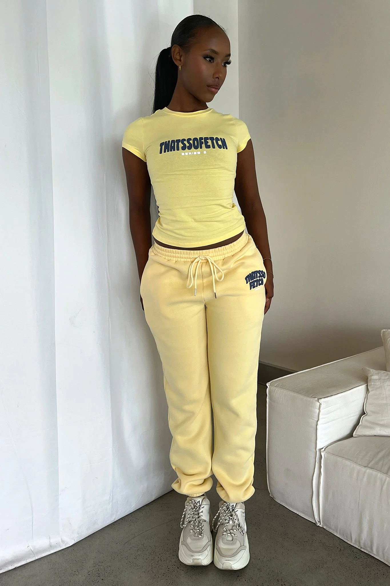 7863-series-5-sweatpants-yellow-1.webp