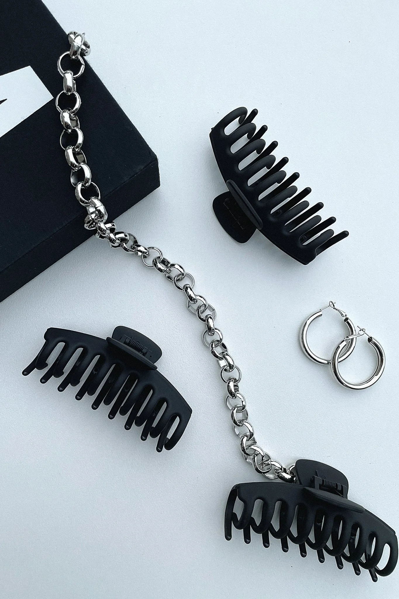 8-terra-claw-clip-black-1.webp