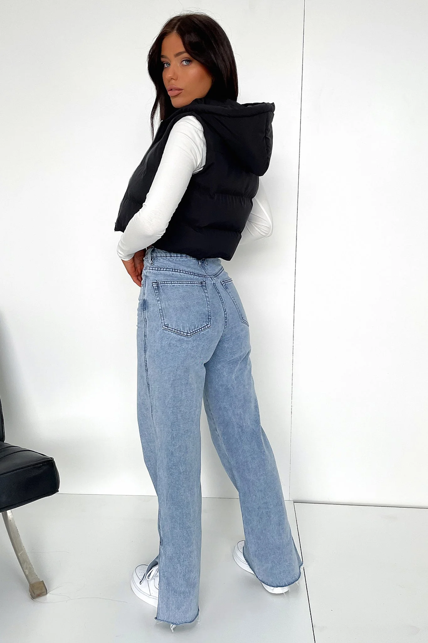 8294-sinead-straight-leg-jeans-blue-denim-1.webp