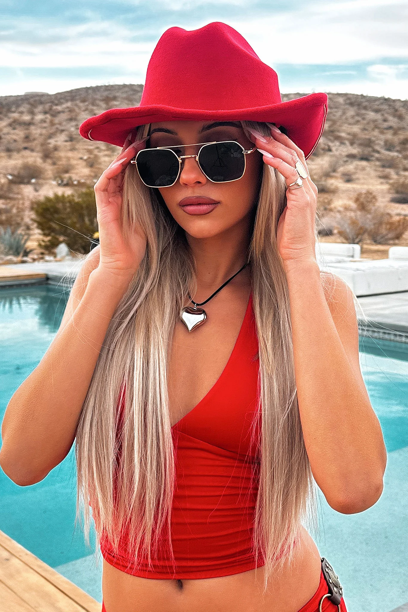 901-lawton-sunglasses-gold-black-1.webp