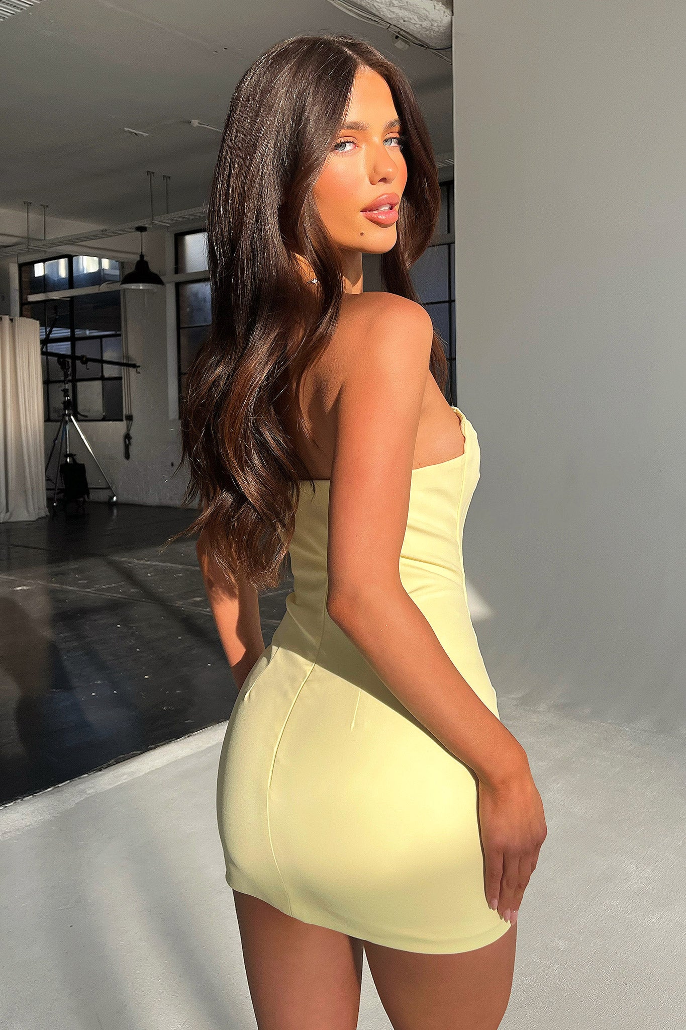 9629-marlo-strapless-mini-dress-yellow-1.webp